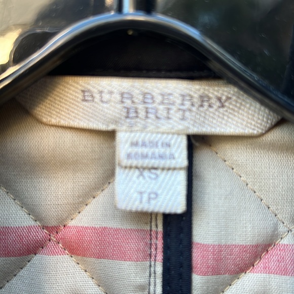 BURBERRY Women’s Short Jacket. Color Black. SZ XS TP - Picture 11 of 11